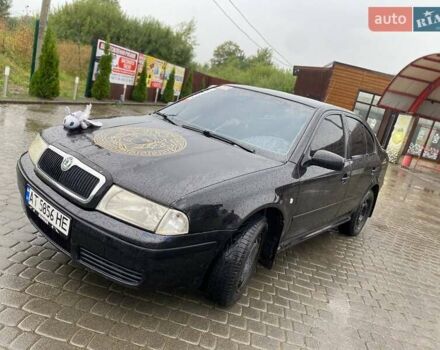 Черный Шкода Октавия, объемом двигателя 1.6 л и пробегом 200 тыс. км за 3800 $, фото 1 на Automoto.ua