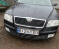 Черный Шкода Октавия, объемом двигателя 1.6 л и пробегом 213 тыс. км за 6200 $, фото 1 на Automoto.ua
