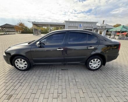Черный Шкода Октавия, объемом двигателя 2 л и пробегом 266 тыс. км за 5900 $, фото 1 на Automoto.ua