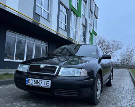 Черный Шкода Октавия, объемом двигателя 1.6 л и пробегом 245 тыс. км за 5400 $, фото 4 на Automoto.ua