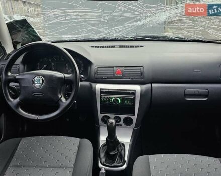 Черный Шкода Октавия, объемом двигателя 1.6 л и пробегом 210 тыс. км за 2200 $, фото 19 на Automoto.ua