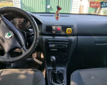 Черный Шкода Октавия, объемом двигателя 1.6 л и пробегом 183 тыс. км за 6000 $, фото 10 на Automoto.ua