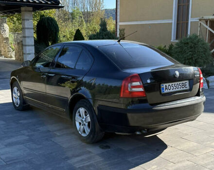 Чорний Шкода Октавія, об'ємом двигуна 2 л та пробігом 315 тис. км за 5100 $, фото 2 на Automoto.ua
