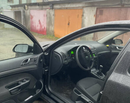 Черный Шкода Октавия, объемом двигателя 1.98 л и пробегом 250 тыс. км за 4999 $, фото 5 на Automoto.ua