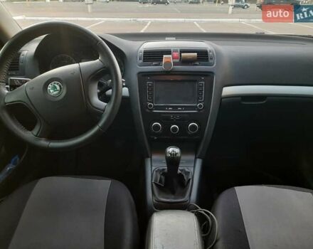 Чорний Шкода Октавія, об'ємом двигуна 1.6 л та пробігом 235 тис. км за 6350 $, фото 9 на Automoto.ua