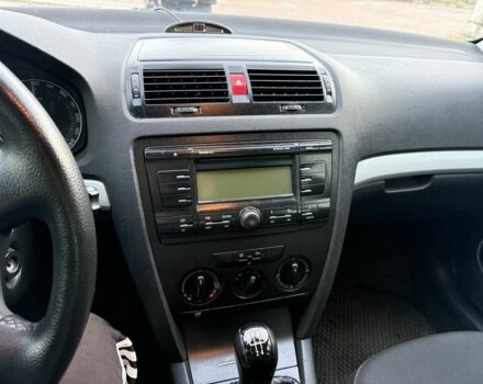 Чорний Шкода Октавія, об'ємом двигуна 1.6 л та пробігом 297 тис. км за 5500 $, фото 7 на Automoto.ua