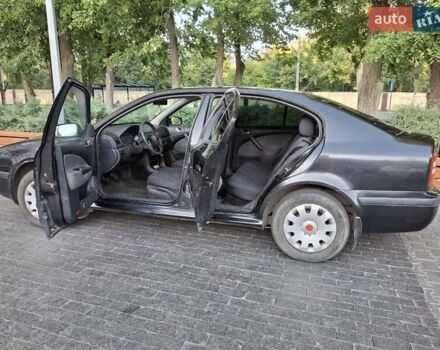 Черный Шкода Октавия, объемом двигателя 1.6 л и пробегом 258 тыс. км за 4800 $, фото 9 на Automoto.ua