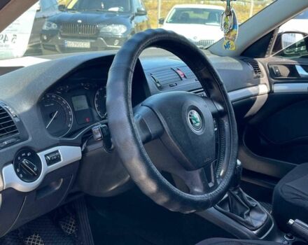 Черный Шкода Октавия, объемом двигателя 1.8 л и пробегом 345 тыс. км за 4740 $, фото 15 на Automoto.ua