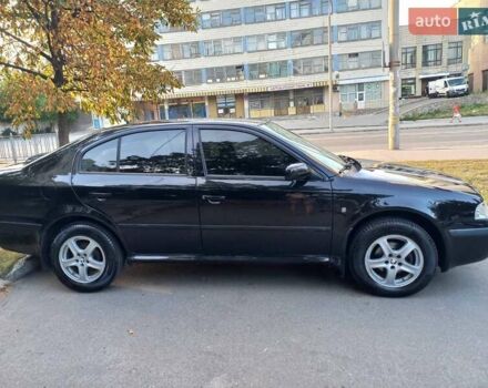 Черный Шкода Октавия, объемом двигателя 1.6 л и пробегом 243 тыс. км за 6000 $, фото 5 на Automoto.ua
