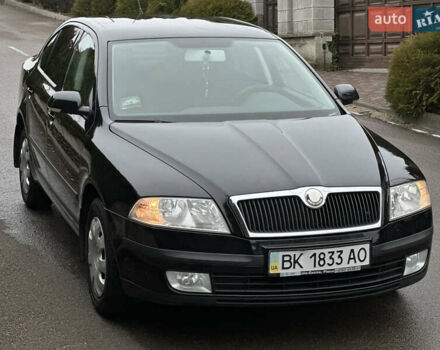 Черный Шкода Октавия, объемом двигателя 1.6 л и пробегом 223 тыс. км за 6300 $, фото 3 на Automoto.ua