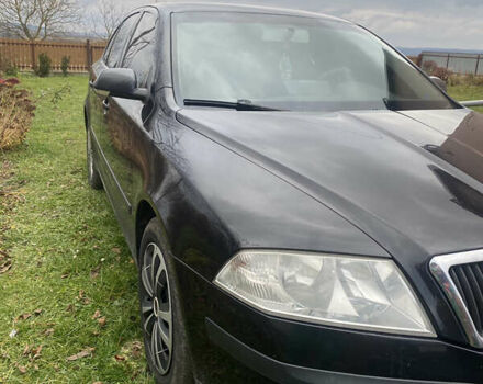 Черный Шкода Октавия, объемом двигателя 1.8 л и пробегом 346 тыс. км за 4600 $, фото 2 на Automoto.ua