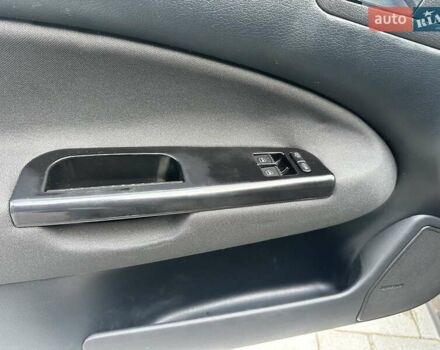 Черный Шкода Октавия, объемом двигателя 1.6 л и пробегом 215 тыс. км за 4950 $, фото 7 на Automoto.ua