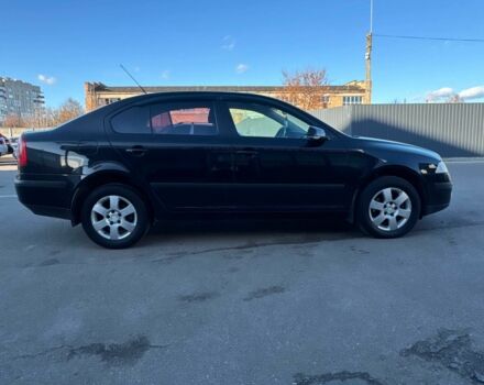 Черный Шкода Октавия, объемом двигателя 2 л и пробегом 192 тыс. км за 6400 $, фото 2 на Automoto.ua