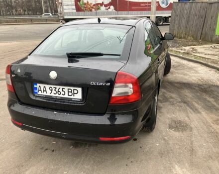Черный Шкода Октавия, объемом двигателя 1.6 л и пробегом 367 тыс. км за 5200 $, фото 5 на Automoto.ua