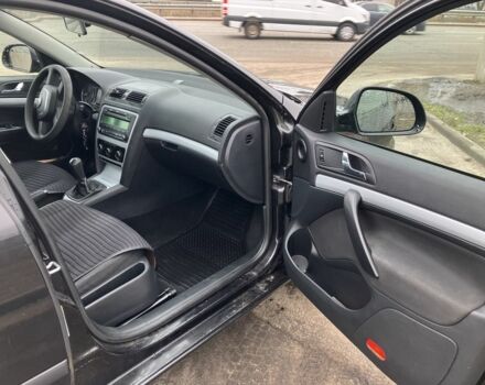 Черный Шкода Октавия, объемом двигателя 1.6 л и пробегом 367 тыс. км за 5200 $, фото 14 на Automoto.ua