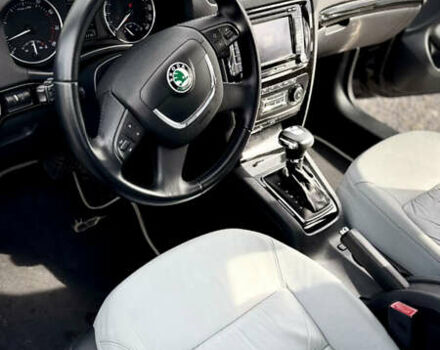 Шкода Октавія 2009 у Старокостянтинів на Automoto.ua Чорний Шкода Октавія, об'ємом двигуна 1.8 л та пробігом 204 тис. км за 8800 $, фото 12 на Automoto.ua