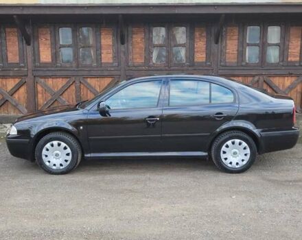 Черный Шкода Октавия, объемом двигателя 1.6 л и пробегом 197 тыс. км за 7150 $, фото 3 на Automoto.ua