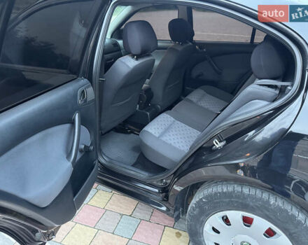 Черный Шкода Октавия, объемом двигателя 1.6 л и пробегом 225 тыс. км за 5650 $, фото 13 на Automoto.ua