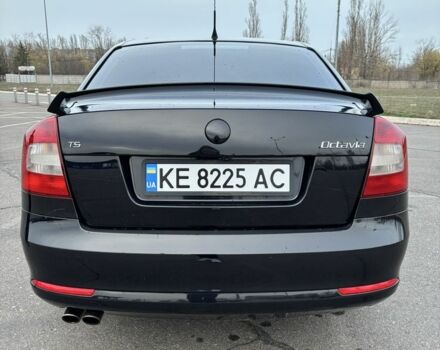 Черный Шкода Октавия, объемом двигателя 1.8 л и пробегом 211 тыс. км за 9000 $, фото 1 на Automoto.ua