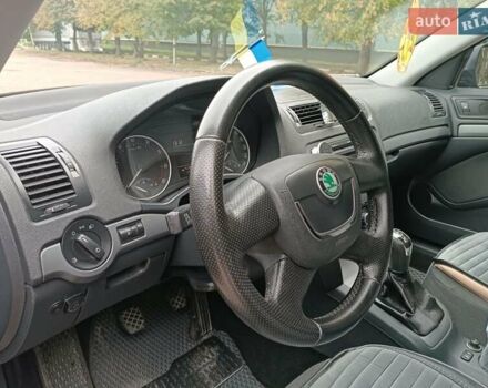 Шкода Октавия 2009 в Житомире на Automoto.ua Черный Шкода Октавия, объемом двигателя 1.6 л и пробегом 178 тыс. км за 7500 $, фото 27 на Automoto.ua
