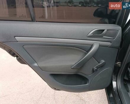 Шкода Октавия 2009 в Житомире на Automoto.ua Черный Шкода Октавия, объемом двигателя 1.6 л и пробегом 178 тыс. км за 7500 $, фото 34 на Automoto.ua
