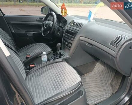 Шкода Октавия 2009 в Житомире на Automoto.ua Черный Шкода Октавия, объемом двигателя 1.6 л и пробегом 178 тыс. км за 7500 $, фото 35 на Automoto.ua