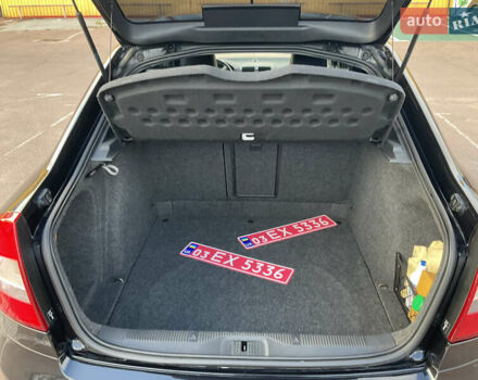 Черный Шкода Октавия, объемом двигателя 1.98 л и пробегом 195 тыс. км за 10800 $, фото 8 на Automoto.ua