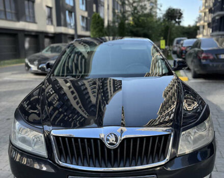 Черный Шкода Октавия, объемом двигателя 1.8 л и пробегом 295 тыс. км за 6500 $, фото 5 на Automoto.ua