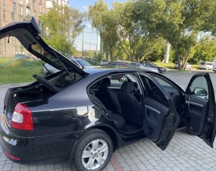 Чорний Шкода Октавія, об'ємом двигуна 1.8 л та пробігом 210 тис. км за 6550 $, фото 3 на Automoto.ua