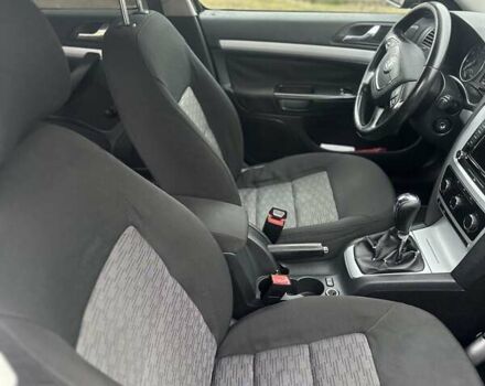 Чорний Шкода Октавія, об'ємом двигуна 1.6 л та пробігом 314 тис. км за 7300 $, фото 4 на Automoto.ua