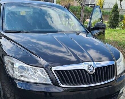 Черный Шкода Октавия, объемом двигателя 1.8 л и пробегом 228 тыс. км за 7000 $, фото 1 на Automoto.ua