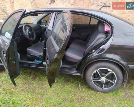 Черный Шкода Октавия, объемом двигателя 1.6 л и пробегом 196 тыс. км за 6200 $, фото 4 на Automoto.ua