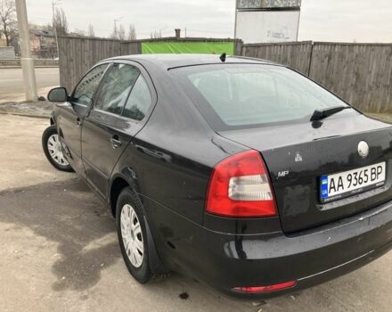 Черный Шкода Октавия, объемом двигателя 1.6 л и пробегом 367 тыс. км за 5200 $, фото 6 на Automoto.ua