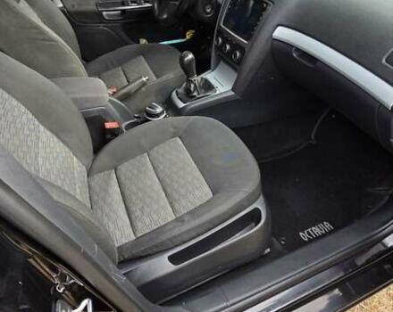 Чорний Шкода Октавія, об'ємом двигуна 1.6 л та пробігом 243 тис. км за 7000 $, фото 3 на Automoto.ua