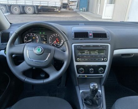 Чорний Шкода Октавія, об'ємом двигуна 1.6 л та пробігом 188 тис. км за 6999 $, фото 19 на Automoto.ua