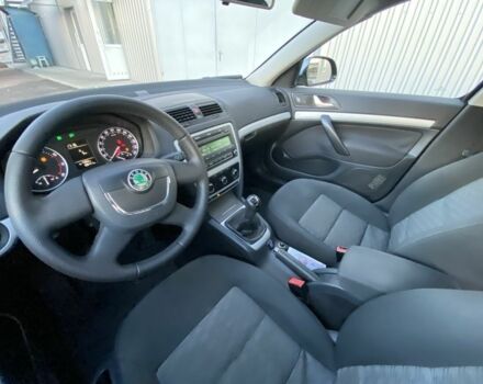 Чорний Шкода Октавія, об'ємом двигуна 1.6 л та пробігом 188 тис. км за 6999 $, фото 14 на Automoto.ua