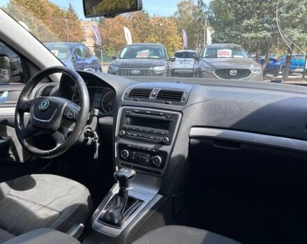 Черный Шкода Октавия, объемом двигателя 1.8 л и пробегом 224 тыс. км за 7100 $, фото 10 на Automoto.ua