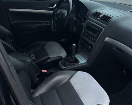 Черный Шкода Октавия, объемом двигателя 1.97 л и пробегом 267 тыс. км за 10500 $, фото 10 на Automoto.ua