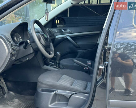 Черный Шкода Октавия, объемом двигателя 1.6 л и пробегом 178 тыс. км за 7800 $, фото 22 на Automoto.ua