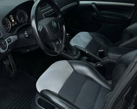 Черный Шкода Октавия, объемом двигателя 1.97 л и пробегом 267 тыс. км за 10500 $, фото 8 на Automoto.ua