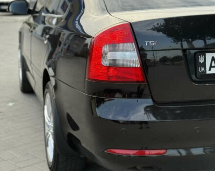 Черный Шкода Октавия, объемом двигателя 1.8 л и пробегом 200 тыс. км за 7600 $, фото 4 на Automoto.ua