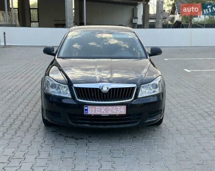Черный Шкода Октавия, объемом двигателя 1.6 л и пробегом 178 тыс. км за 7800 $, фото 1 на Automoto.ua