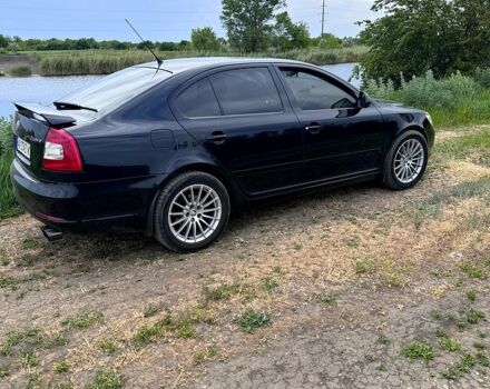 Черный Шкода Октавия, объемом двигателя 1.8 л и пробегом 245 тыс. км за 7000 $, фото 2 на Automoto.ua