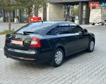 Черный Шкода Октавия, объемом двигателя 1.6 л и пробегом 178 тыс. км за 7800 $, фото 4 на Automoto.ua