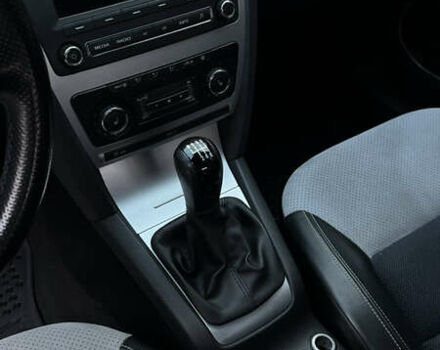 Черный Шкода Октавия, объемом двигателя 1.97 л и пробегом 267 тыс. км за 10500 $, фото 12 на Automoto.ua