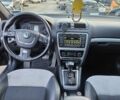 Черный Шкода Октавия, объемом двигателя 2 л и пробегом 253 тыс. км за 10000 $, фото 3 на Automoto.ua