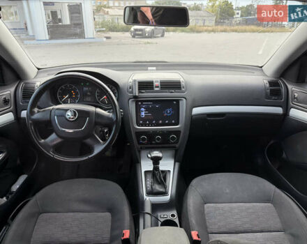 Черный Шкода Октавия, объемом двигателя 1.8 л и пробегом 200 тыс. км за 7600 $, фото 10 на Automoto.ua