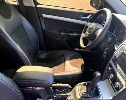 Черный Шкода Октавия, объемом двигателя 1.8 л и пробегом 245 тыс. км за 7000 $, фото 4 на Automoto.ua