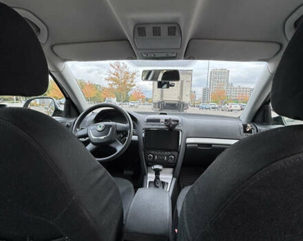 Черный Шкода Октавия, объемом двигателя 1.8 л и пробегом 287 тыс. км за 8700 $, фото 13 на Automoto.ua