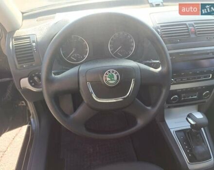 Чорний Шкода Октавія, об'ємом двигуна 1.8 л та пробігом 182 тис. км за 7600 $, фото 24 на Automoto.ua